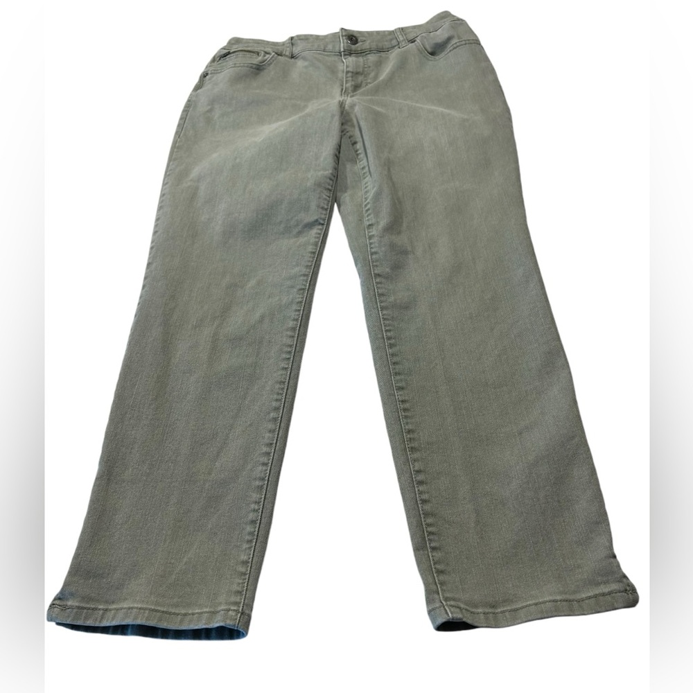 Chico’s Platinum denim jeans in an olive/grey color